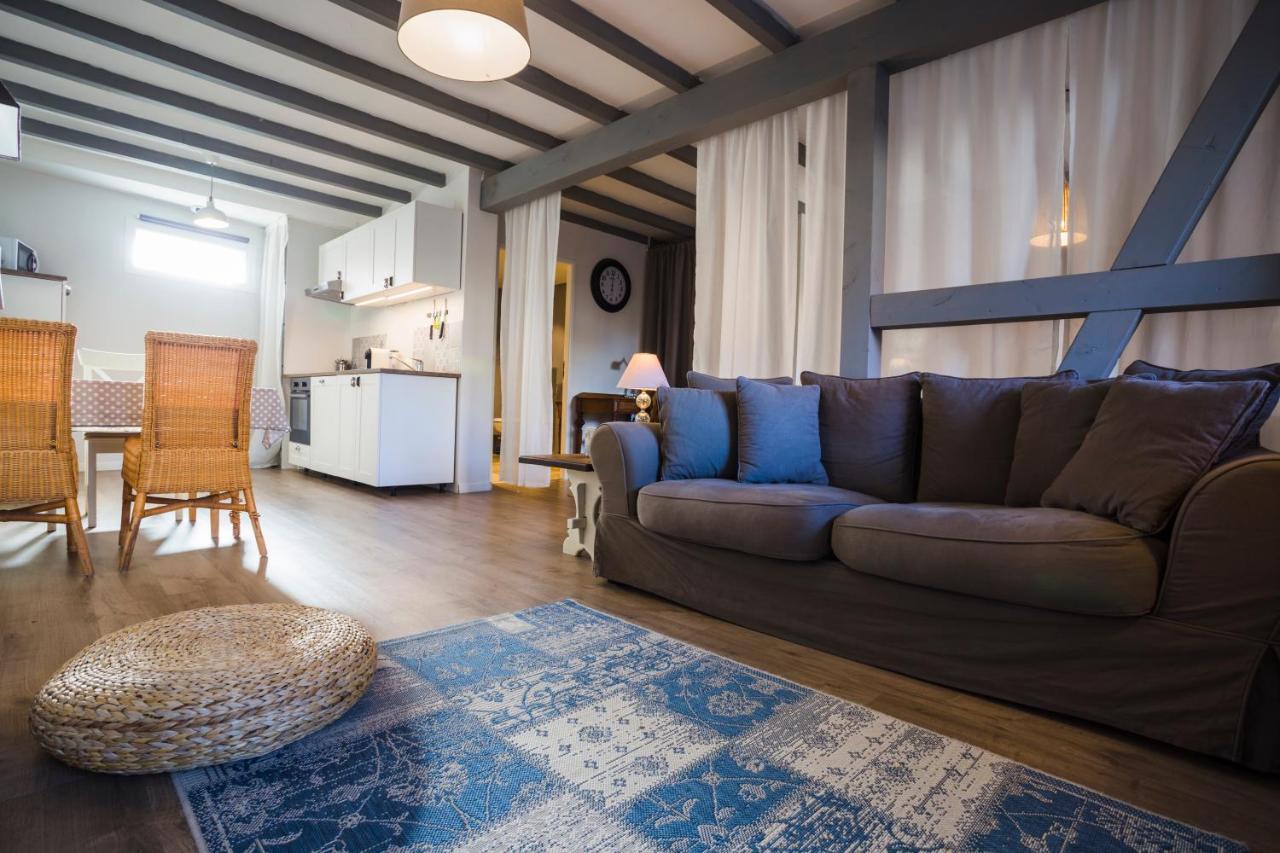 Meubles De Tourisme Griotte Et Cannelle Apartamento Bergbieten Quarto foto
