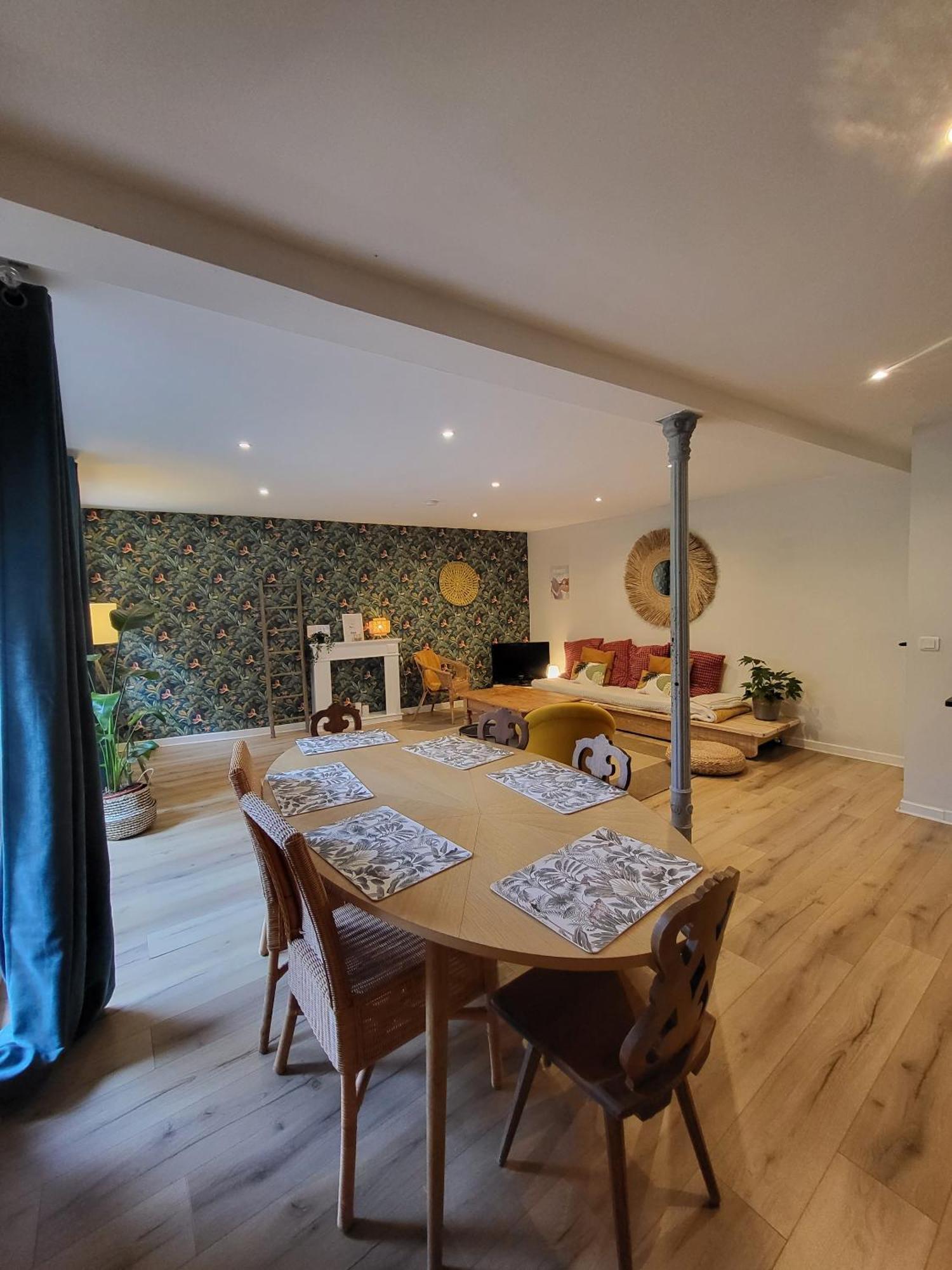 Meubles De Tourisme Griotte Et Cannelle Apartamento Bergbieten Exterior foto